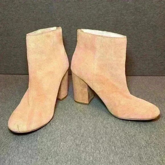 Kenneth Cole Reaction Carlyn Block Heel Booties Blush Suede Women’s Size 9.5 - Picture 3 of 15